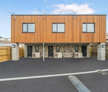 2 bedroom end of terrace house to rent - Photo 3