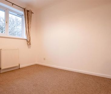 2 bedroom semi-detached house to rent - Photo 6