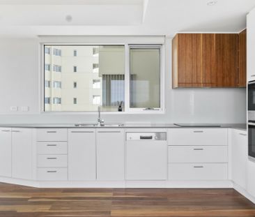 Versatile Floor Plan - Photo 4