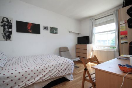 3 bedroom flat to rent - Photo 5