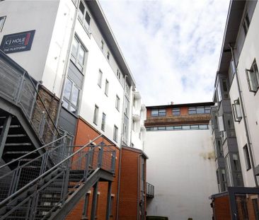 2 bedroom apartment to rent - Photo 4