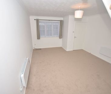 Royal Way Starcross, Exeter - Photo 1