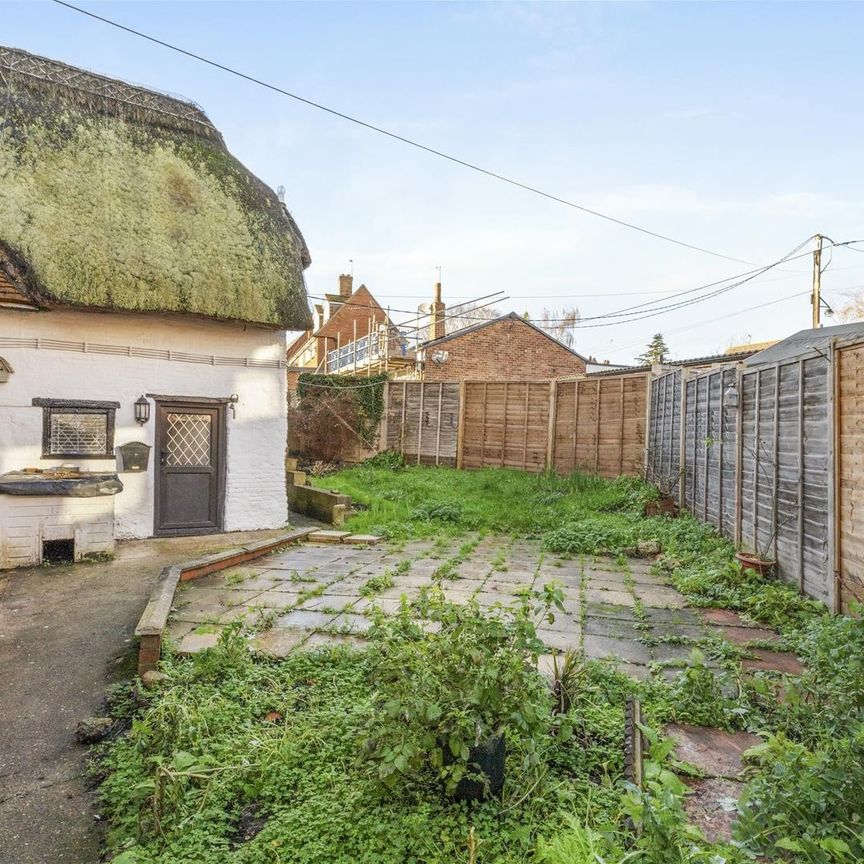 Lower Road, Hardwick, Aylesbury - Photo 1