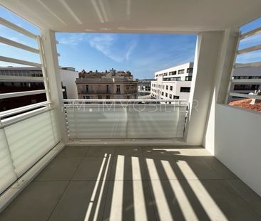 Type 2 avec terrasse et parking en sous-sol Marseille - 13002 - Photo 4