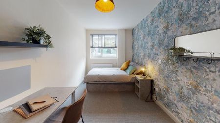 3 bedroom flat to rent - Photo 3