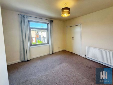 Royd Avenue, Ainley Top, Huddersfield, HD3 - Photo 4