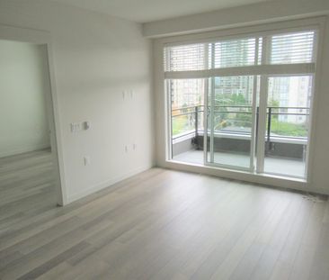 $2,350 / 1br – 710ft2 – This urban style oversized 1 Bed & Den Cent... - Photo 1