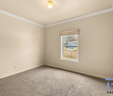 THREE BEDROOM HOME IN GOOD LOCATION - Photo 4