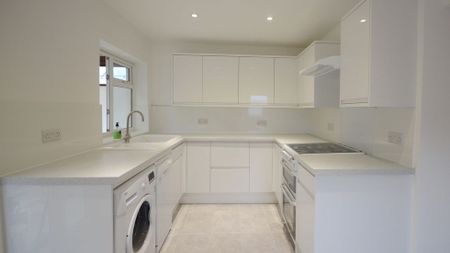 4 bedroom bungalow to rent - Photo 5