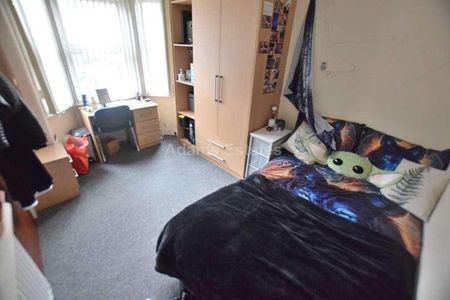 Swainstone Road, Reading, England, RG2 - Photo 4