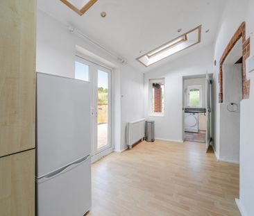 2 bedroom cottage to rent - Photo 6