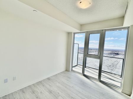 For Lease - 9000 Jane Street Unit# 2021, Vaughan, Ontario - Photo 4