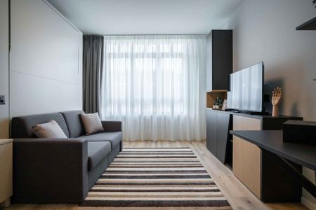 Apartment in Marie-Elisabeth-von-Humboldt-Straße, Berlin for 55 m² with 1 bedroom - Photo 2