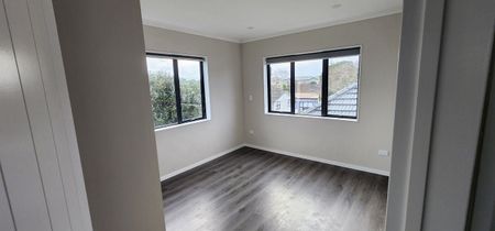 4 Beds 2.5 Baths - Photo 3