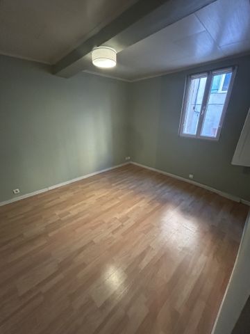 Location Appartement 3 pièces 73m² AURIOL 13390 - Photo 4