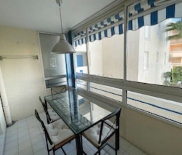 A LOUER 3 PIECES AVEC GARAGE ST RAPHAEL QUARTIER BOULOURIS - Photo 1