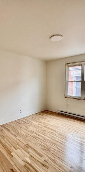 5 1/2 - Montréal (Ahuntsic) - 2 500 $/mois - Photo 1