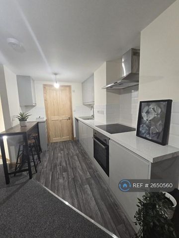 Studio to rent - Photo 4