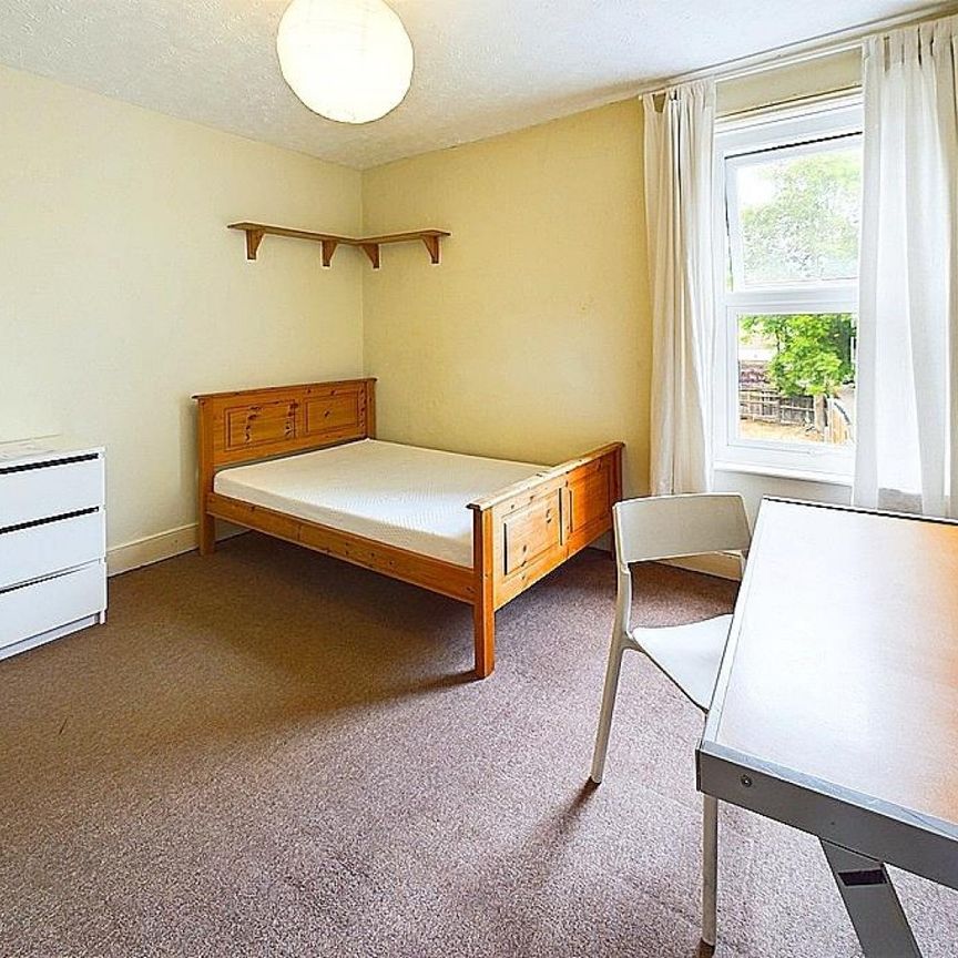 3 bedroom House To Let Total Size: 862 SQ FT - Photo 1