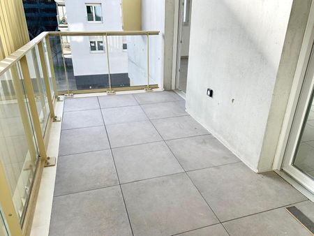 Location Appartement 3 pièces 60m² VAULX EN VELIN 69120 - Photo 5