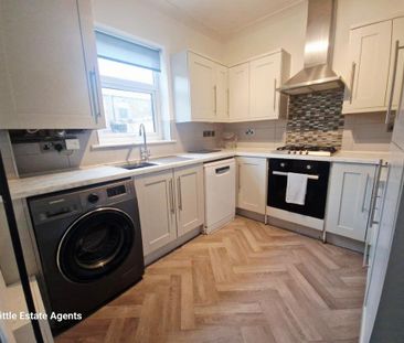 3 bedroom terraced house to rent - Photo 6
