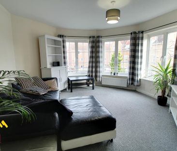 3 bedroom flat to rent - Photo 2