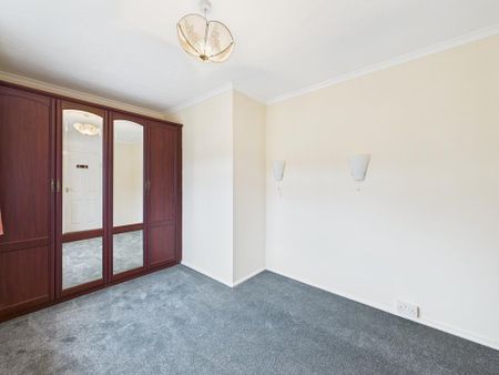 2 bedroom maisonette to rent - Photo 2