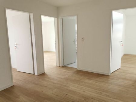 Attraktive Wohnung mit grosser Terrasse und neuer Küche - Foto 5