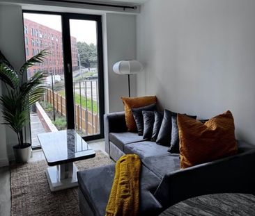 1 Bed Flat, Silk Bank Wharf, M5 - Photo 6