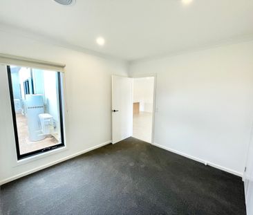 Family Home in Thornhill Park&excl; - Photo 3