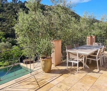 Location Maison 5 pièces 164m² TOURRETTE LEVENS 06690 - Photo 2