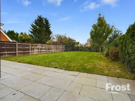 Denham Way, Denham, Uxbridge,UB9 - Photo 5