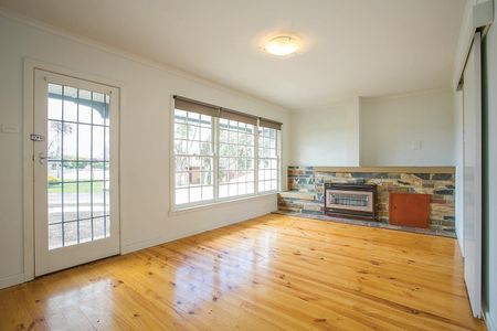 73 Cuthberts Road, Alfredton - Photo 4