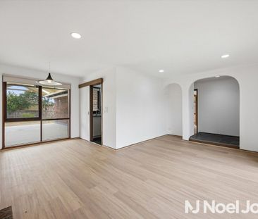 7 Charleville Court, CARRUM DOWNS - Photo 6