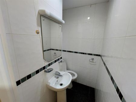 Crwys Road, Cardiff - Photo 2