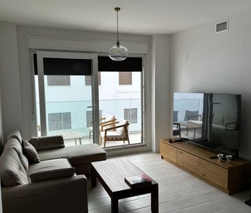 Apartamento planta baja en alquiler en Estepona - Foto 3