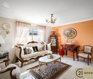 Family Home!!! - Photo 2