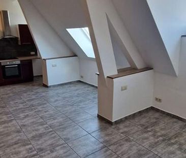 Appartement te huur in Saint-Ghislain voor € 670 met 1 slaapkamer - Foto 2