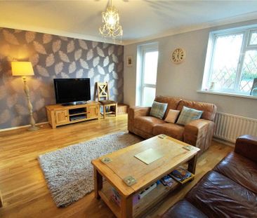 3 bedroom terraced house to rent - Photo 5