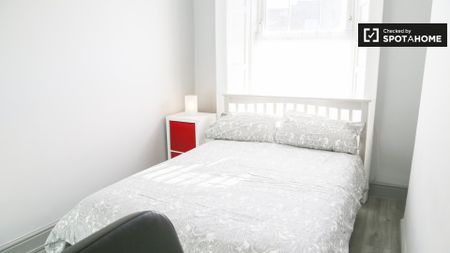 Room in a shared 8-bedroom apartment, Inns Quay, Dublin - Photo 3