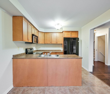 For Lease - 842 Luxton Drive, Milton, Ontario - Photo 5