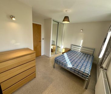 2 bedroom apartment to rent - Photo 4