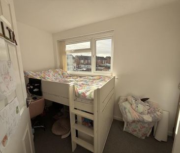 2 bedroom mews to rent - Photo 5