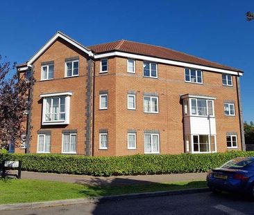 Sir John Newsom Way, Welwyn Garden City, AL7 - Photo 1