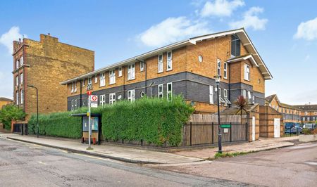 Beautiful one bedroom flat on the second floor in a purpose-built block in Hackney Wick. - Photo 2