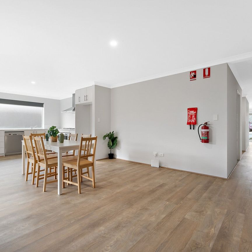 Upper Swan - Photo 1