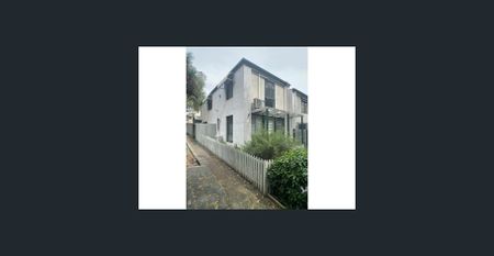 GREAT LOCATION CLOSER TO ALL ROYAL HOSPITALS... - Photo 3