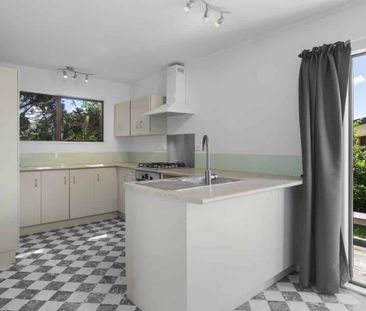 Perfectly Positioned in Prime Pukete - Photo 2