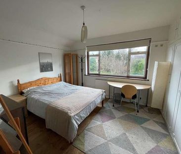 Forty Avenue, Wembley, HA9 - Photo 2