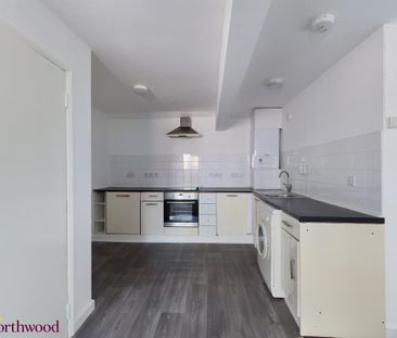 1 bedroom flat to rent - Photo 2